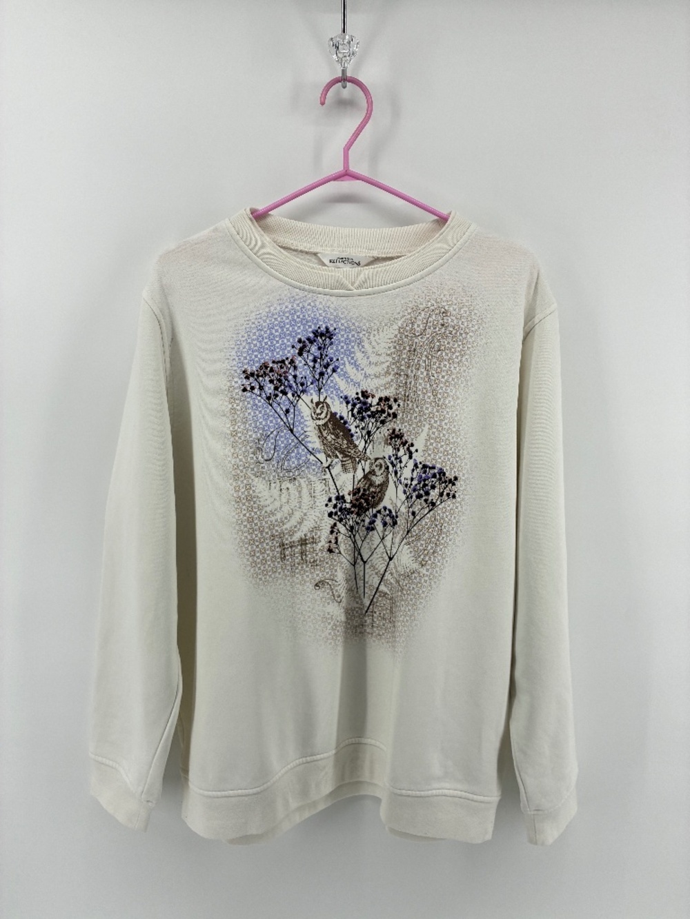 Northern Reflections White Sweatshirt with Owl and Floral Design